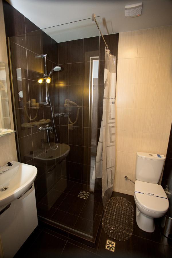 אוזהורוד Praha Park Hotel מראה חיצוני תמונה