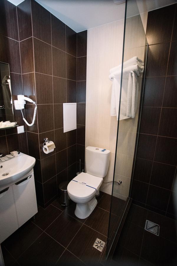אוזהורוד Praha Park Hotel מראה חיצוני תמונה